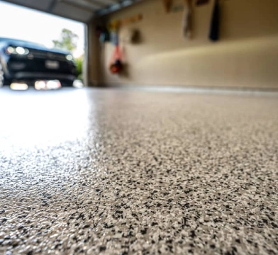 garaż po nałożeniu lakieru uv